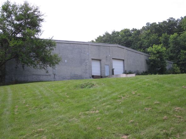 864 West St, Watertown, WI 53094
